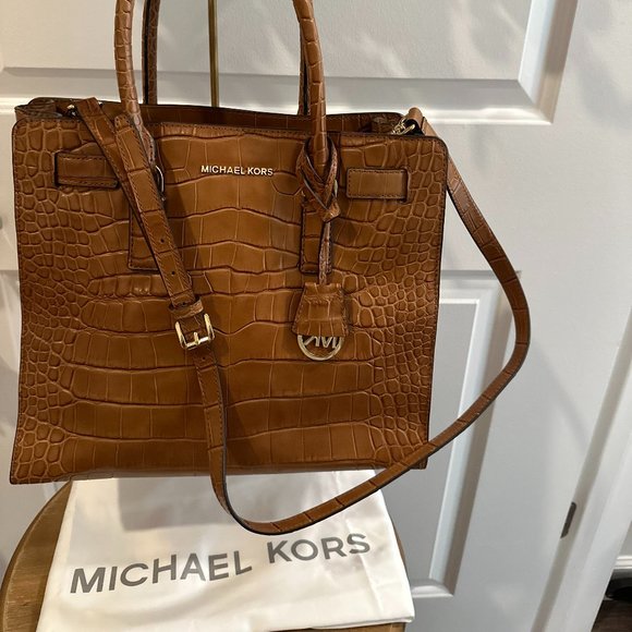 Authentic Michael Kors Large Dillon East West Croc Embossed Leather Satchel, EUC - Picture 1 of 7